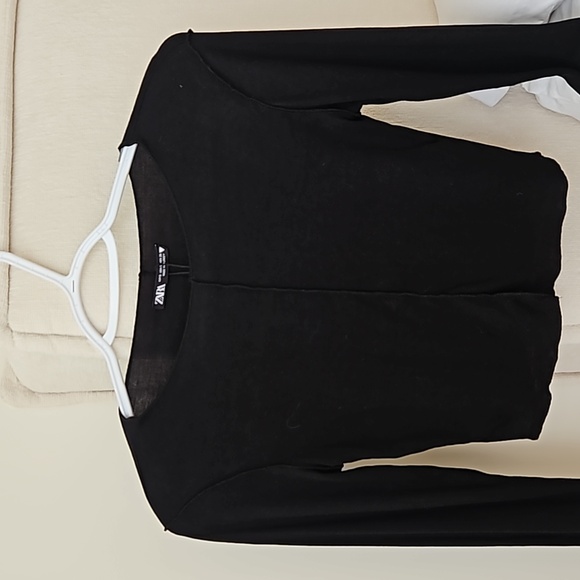 NWOT Zara Slim Fitting Cropped Top - Picture 1 of 3